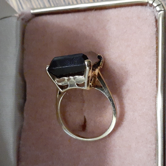 10K GOLD SMOKY TOPAZ EMERALD CUT RING - Picture 5 of 11